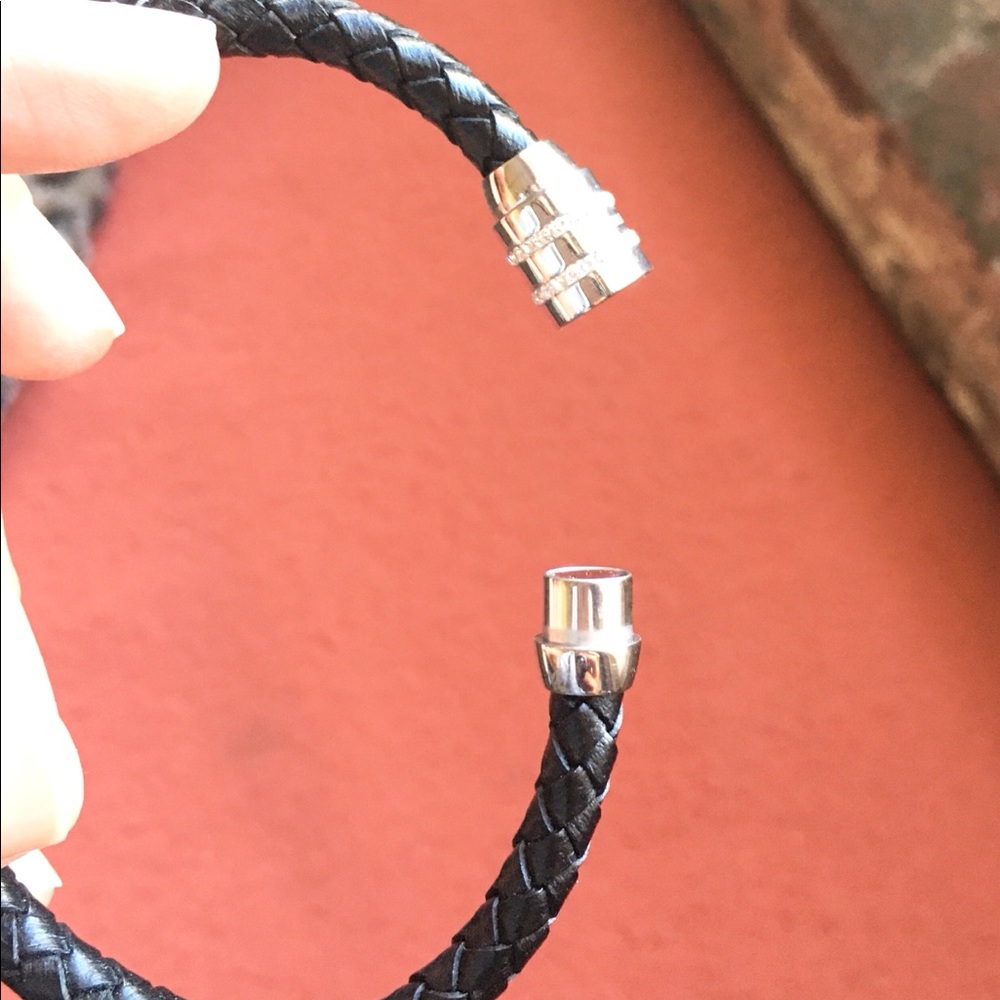 NEW Leather & Rhinestone Bracelets - Picture 4 of 8